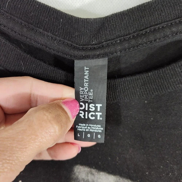 District Black Cross T-Shirt Shirt Bleach Spatter Women Size L Short Sleeve - Picture 2 of 7